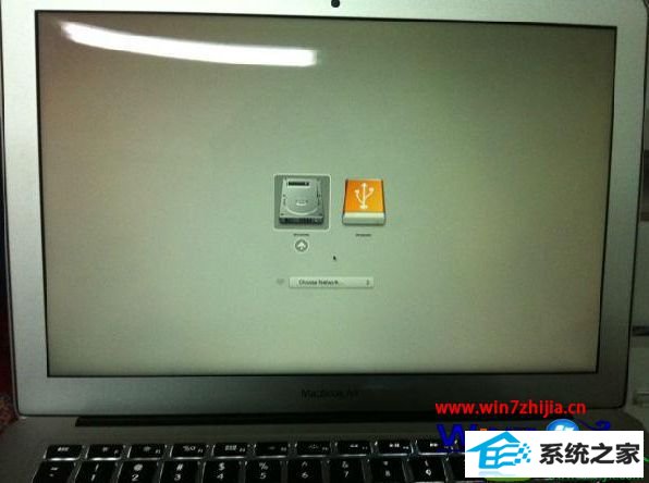 进入开机启动界面 win10系统装在苹果笔记本的操作方法